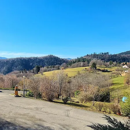 En Montagne, Vue Vosges Casa rural *